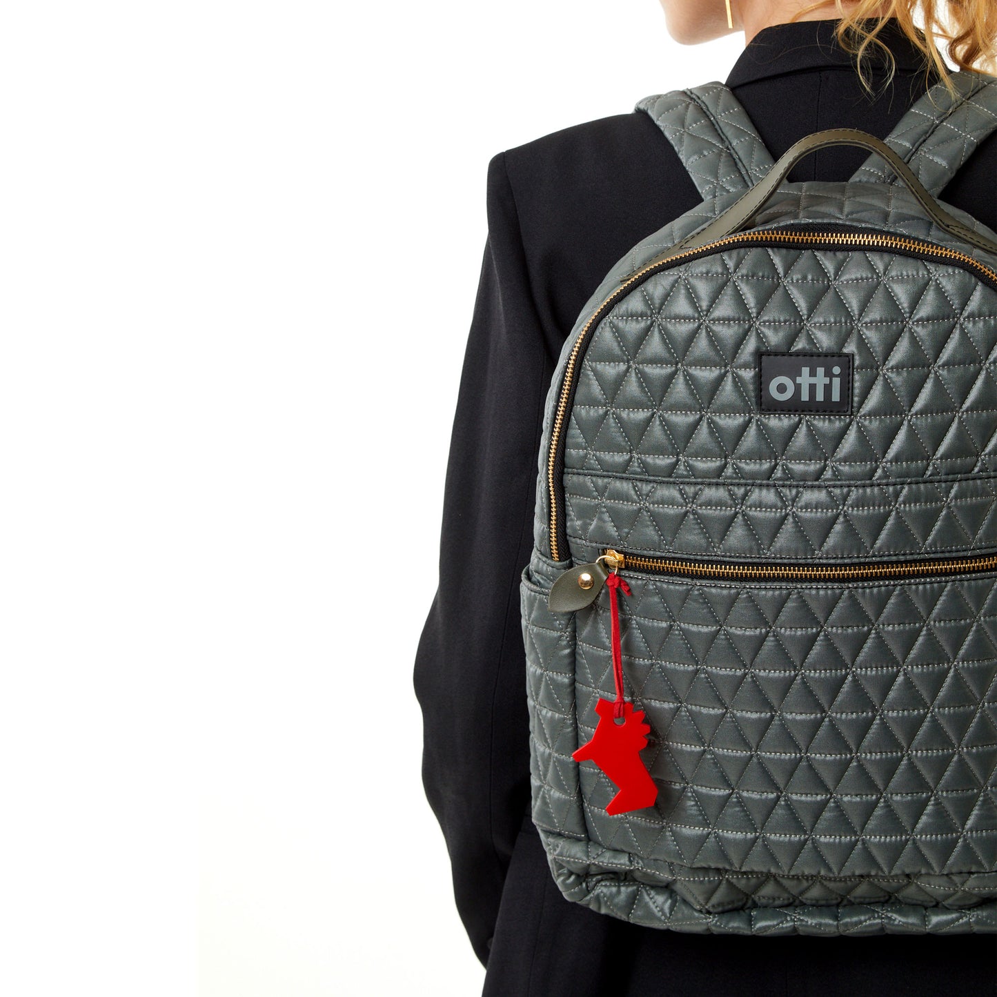 Mochila Media Matelassê Chumbo