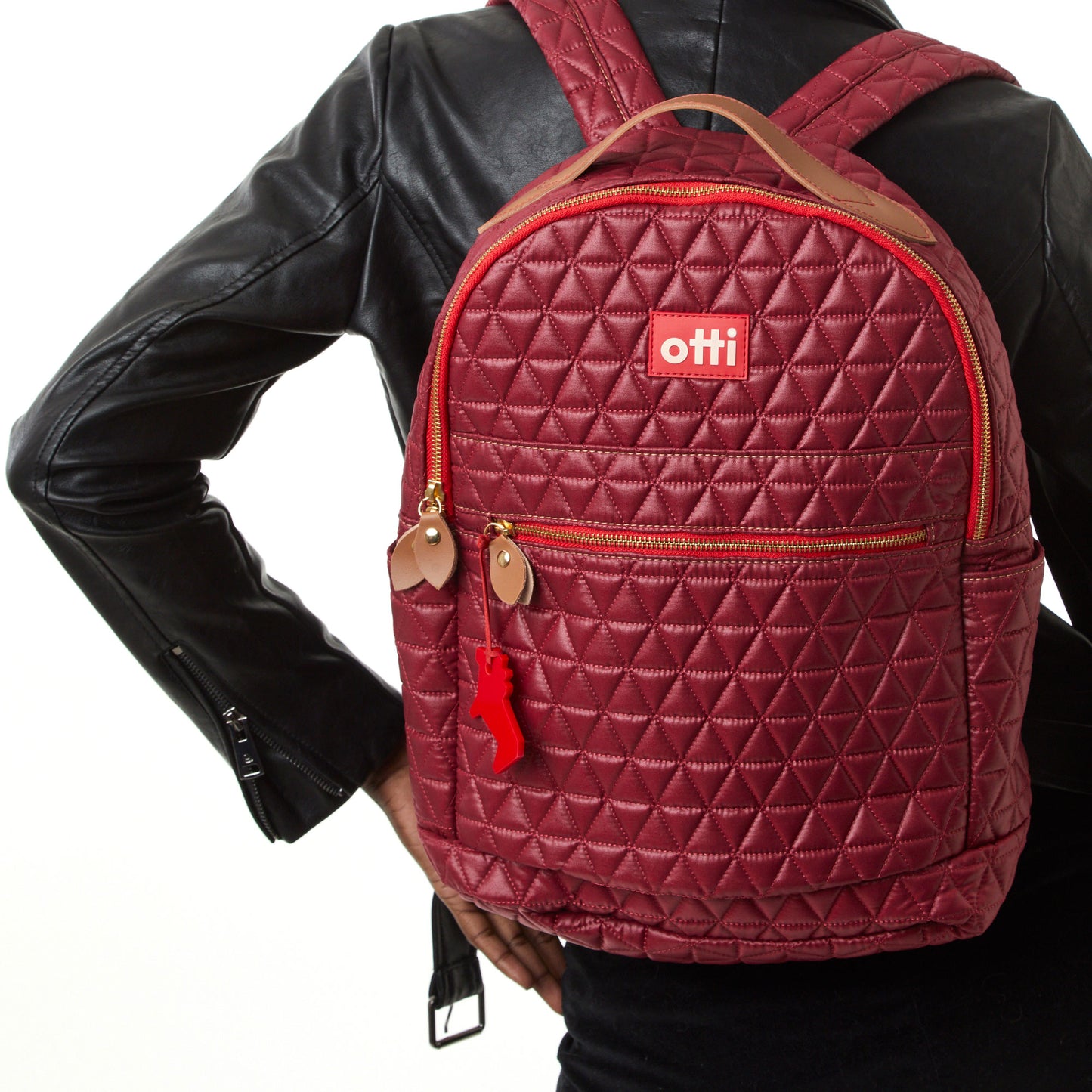 Mochila Media Matelassê Vinho