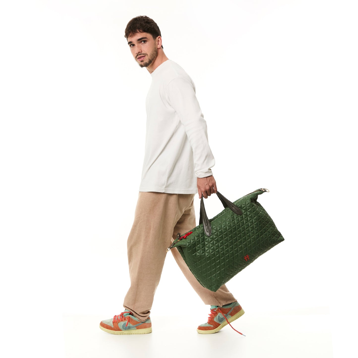 Bolsa Matelassê Weekender Oliva