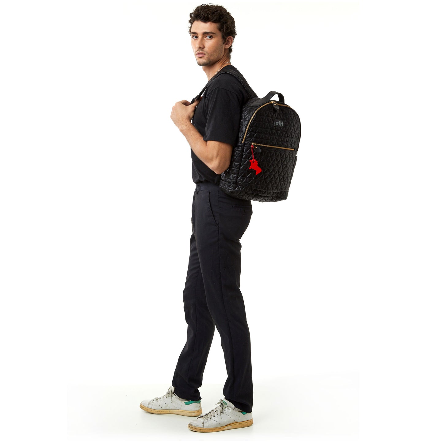 Mochila Media Matelassê Preto